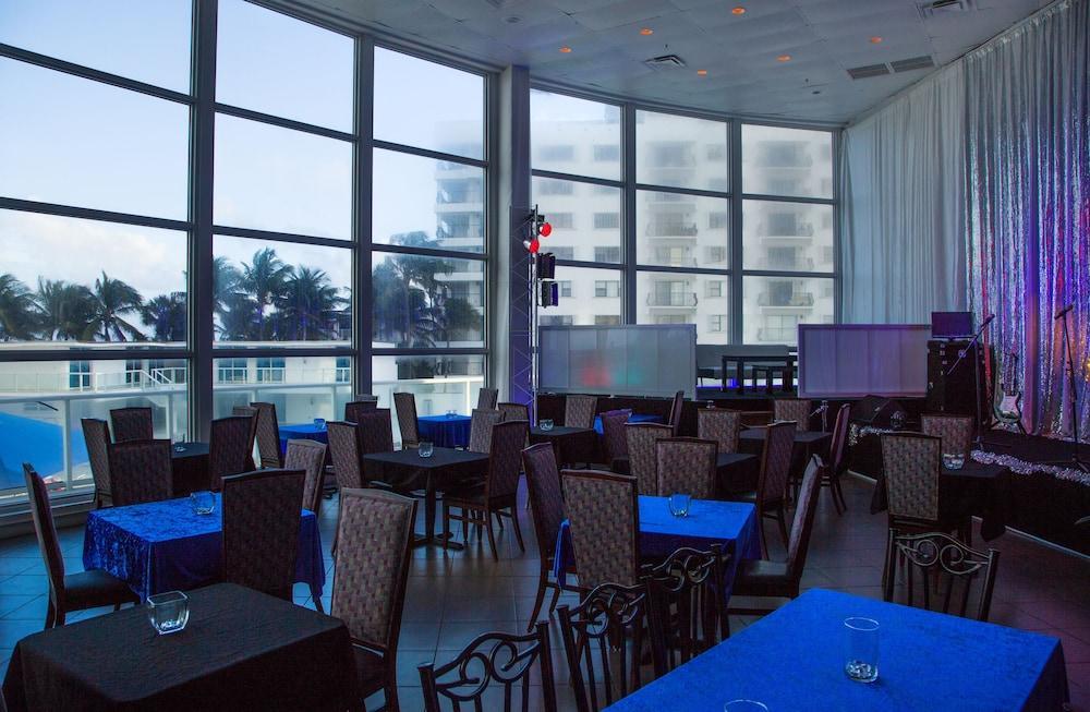 Collins Apartments By Design Suites Miami Beach Esterno foto