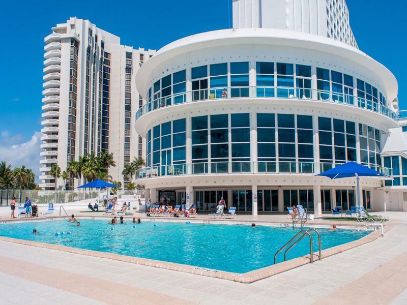 Collins Apartments By Design Suites Miami Beach Esterno foto