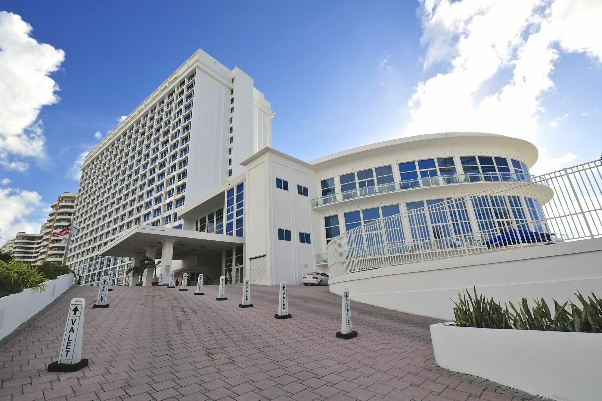 Collins Apartments By Design Suites Miami Beach Esterno foto