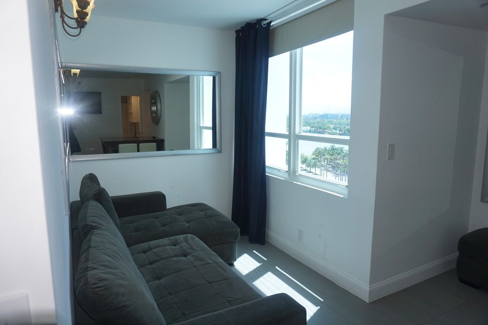Collins Apartments By Design Suites Miami Beach Esterno foto