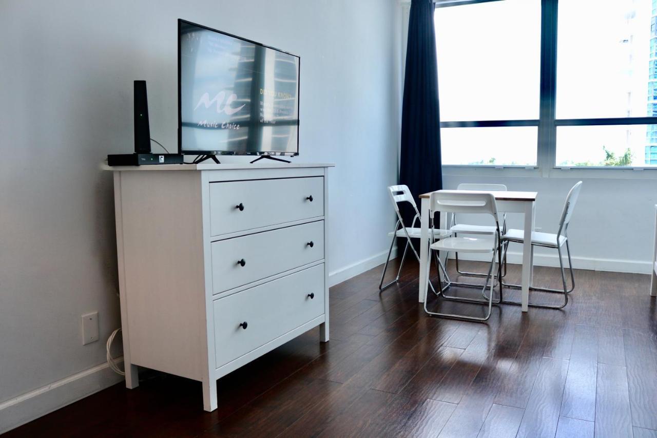 Collins Apartments By Design Suites Miami Beach Esterno foto