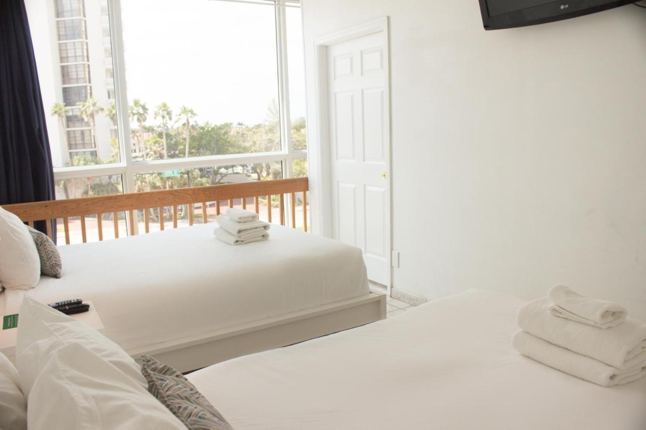 Collins Apartments By Design Suites Miami Beach Esterno foto