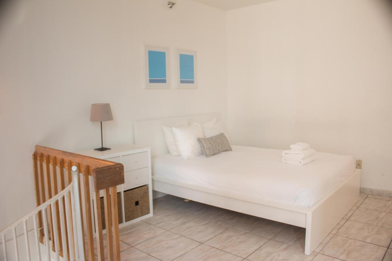 Collins Apartments By Design Suites Miami Beach Esterno foto
