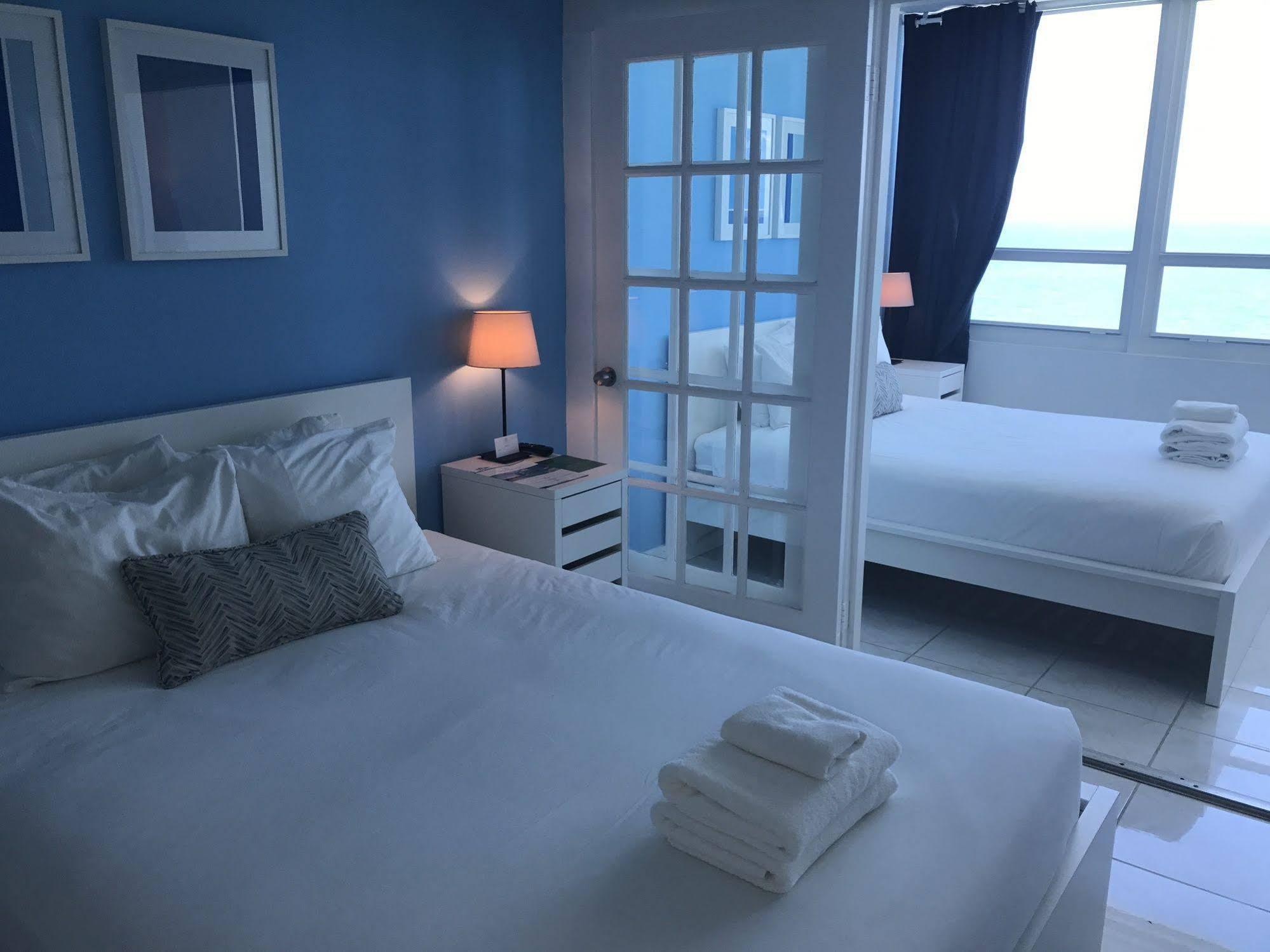 Collins Apartments By Design Suites Miami Beach Esterno foto
